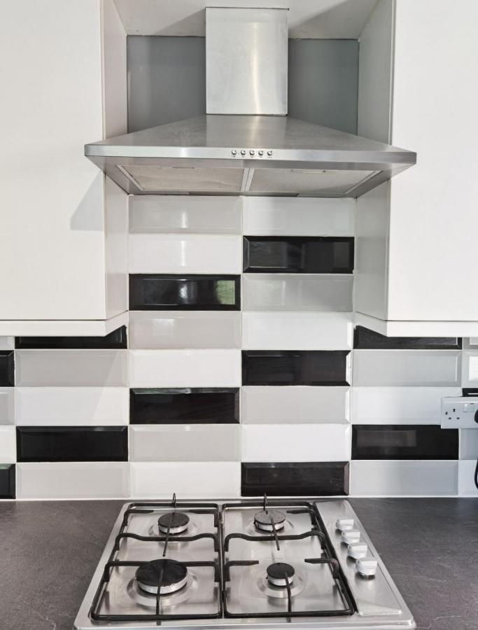 Perry Road, Beautiful Large House Available For Guests And Contractors Parking Wifi Villa Nottingham Bagian luar foto