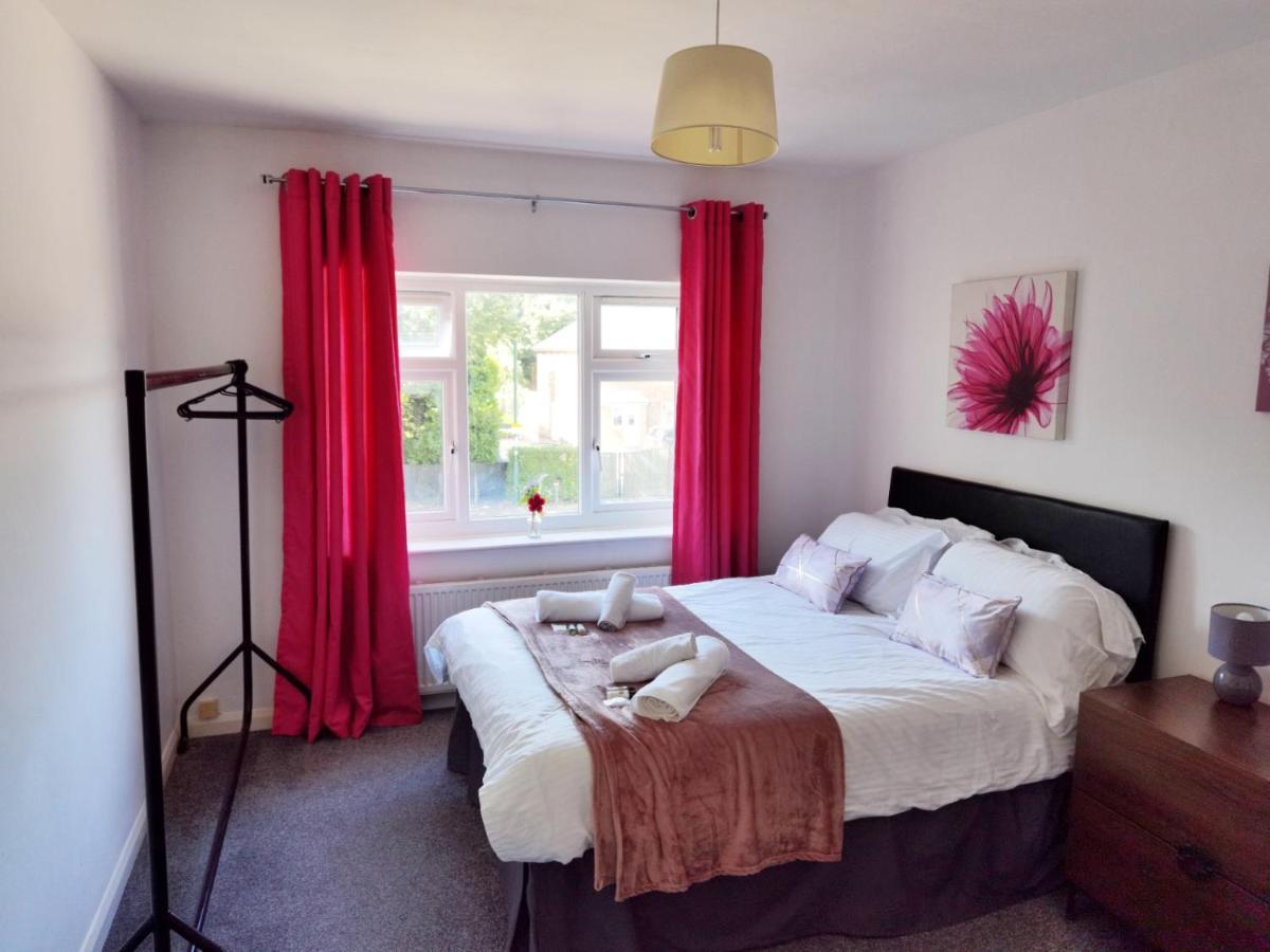 Perry Road, Beautiful Large House Available For Guests And Contractors Parking Wifi Villa Nottingham Bagian luar foto