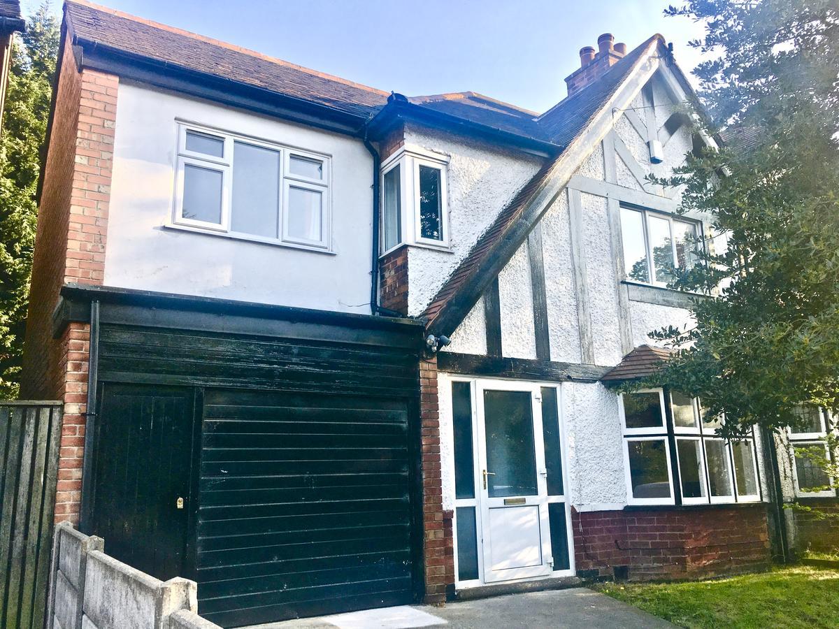 Perry Road, Beautiful Large House Available For Guests And Contractors Parking Wifi Villa Nottingham Bagian luar foto